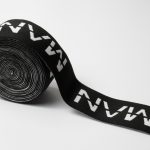 Canalé jacquard con estampado