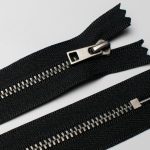 Блискавка металева, тип 4, нероз'ємна, темне срібло (нікель оксид)